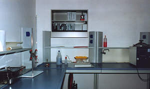 lab3.jpg (7173 byte)